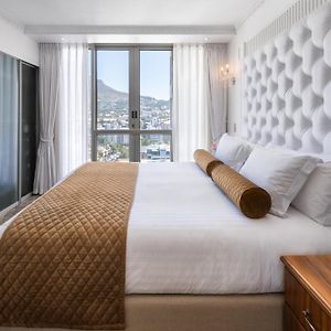 Deluxe Suite met Drie Slaapkamers en een King Size Bed